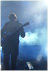 herr gr?fe plays guitar